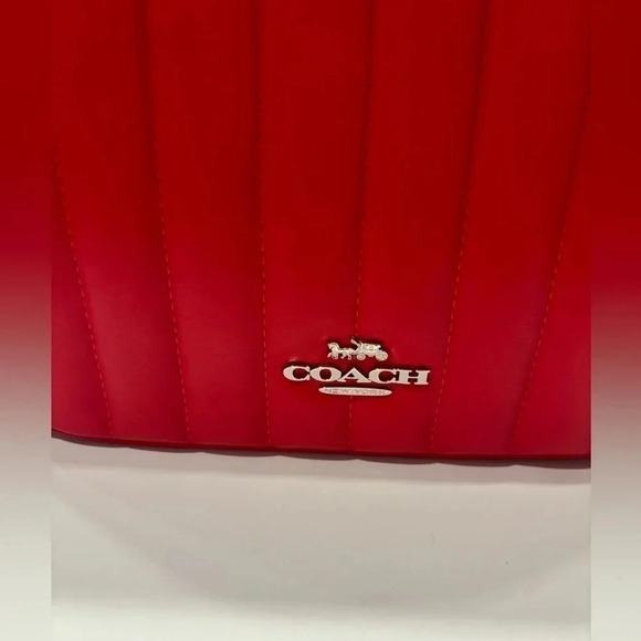 Coach Candy / Apple Red Puffy Quilted Jes Crossbody Purse Comparable Val… - Picture 1 of 9